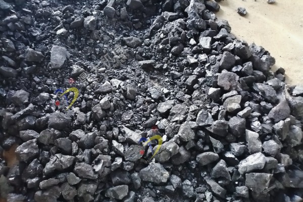 煤炭用雙齒輥破碎機(jī)的試機(jī)現(xiàn)場(chǎng)